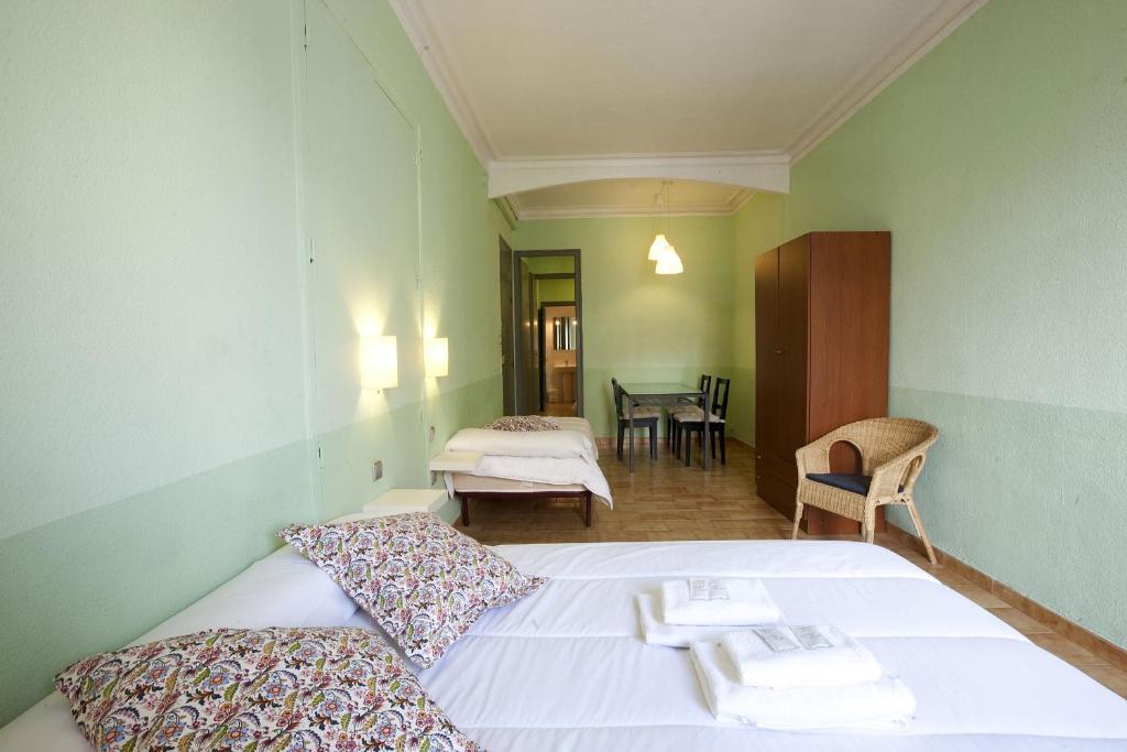 Hostal Agua Alegre Barcelona Cameră foto